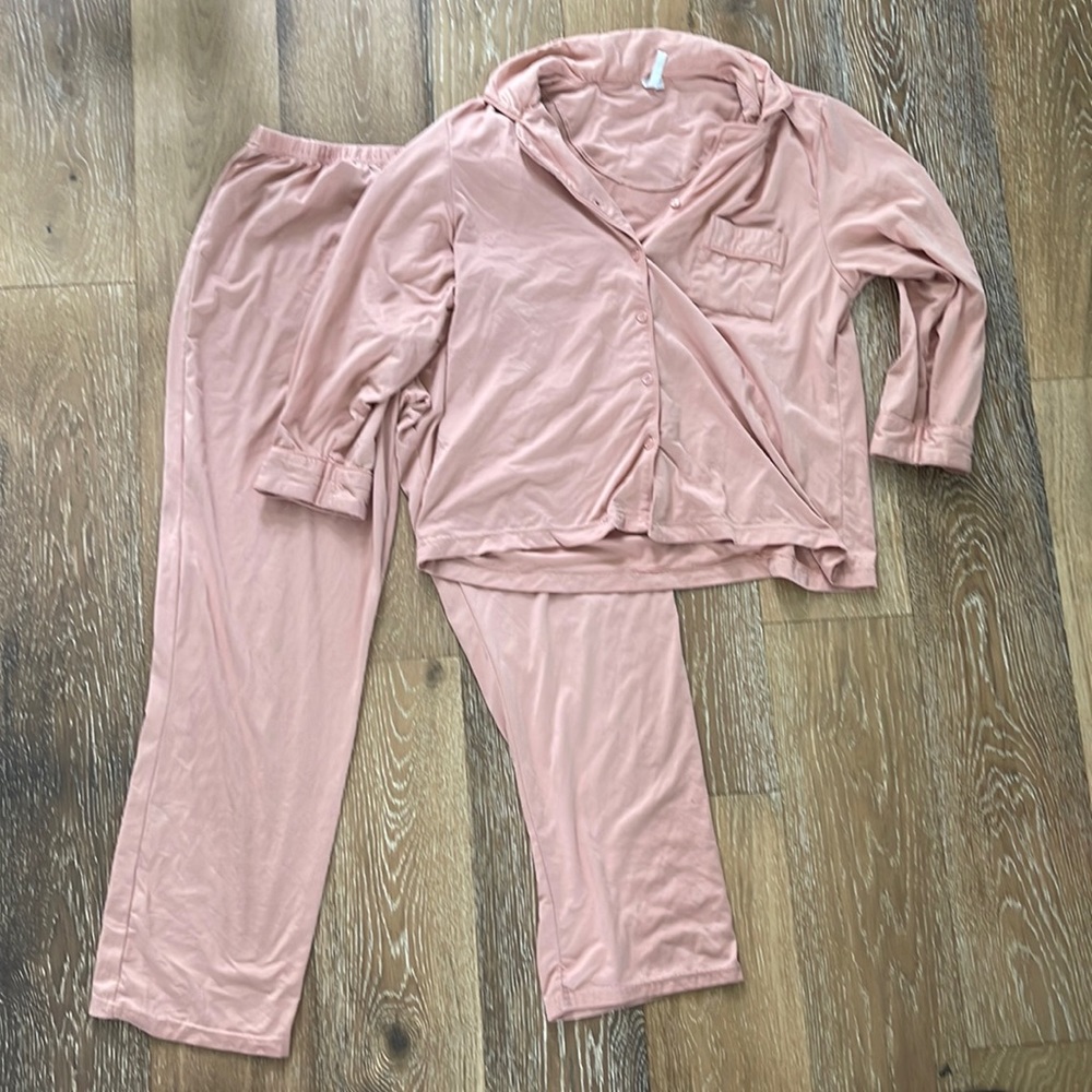 Pink button down pajama set Large